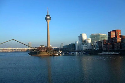 <b>Dusseldorf</b> gay guide