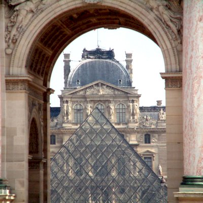 Louvre museum Paris pyramid entrance